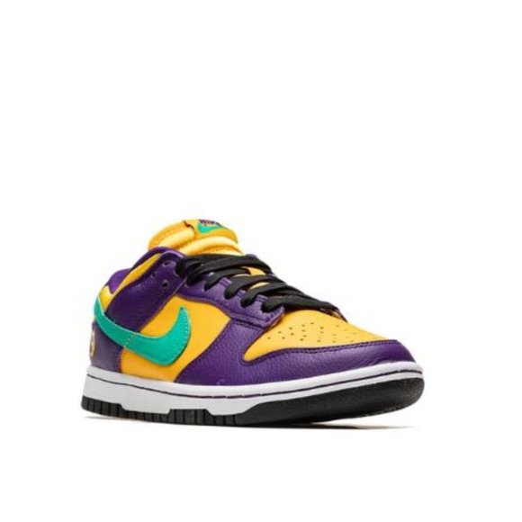 Women Nike Dunk Low "Lisa Leslie" sneakers - limited edition - Picture 2 of 3
